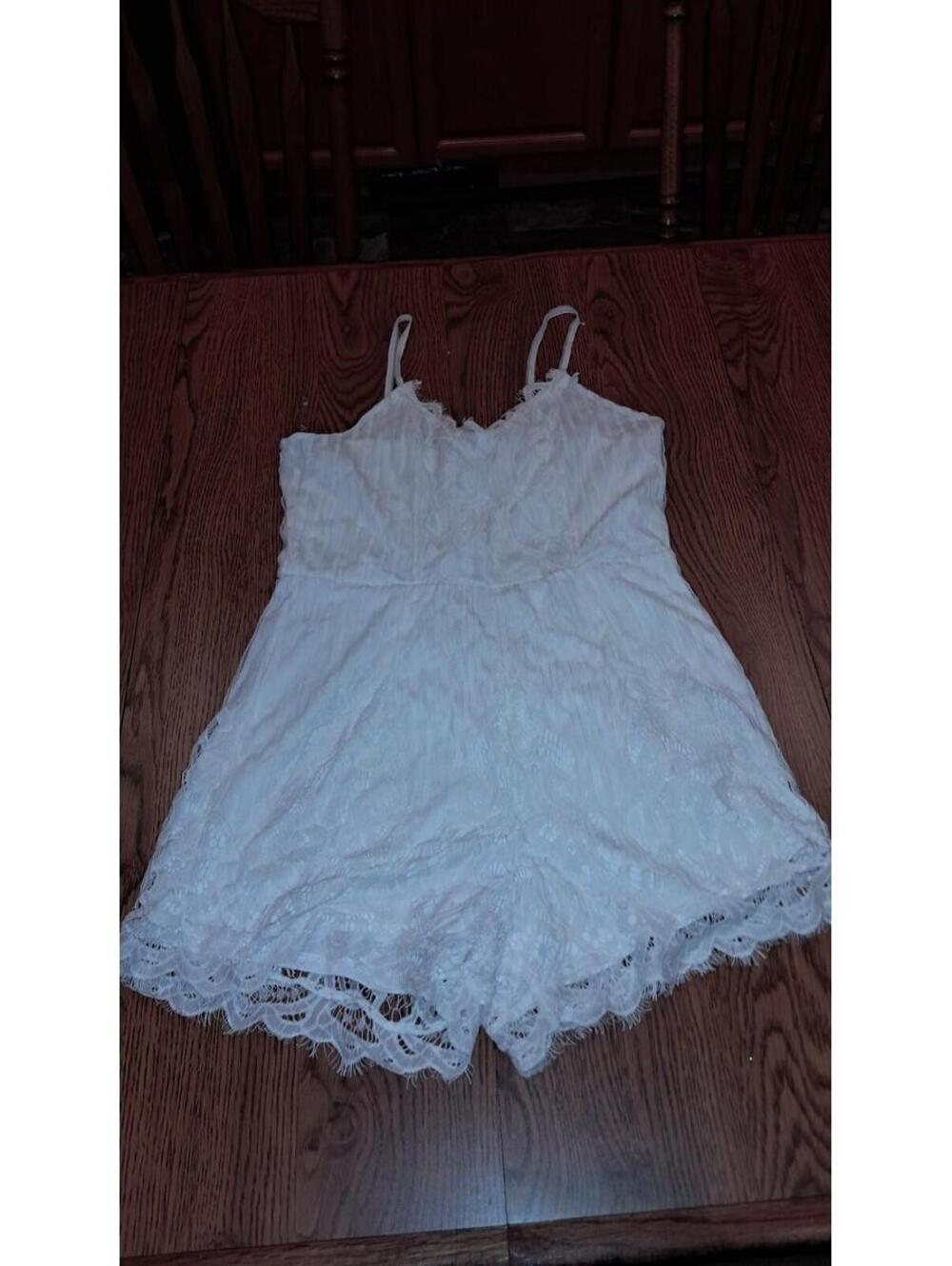 Charlotte‎ Russe Women'slarge White Lace Romper Summer Casual Beach